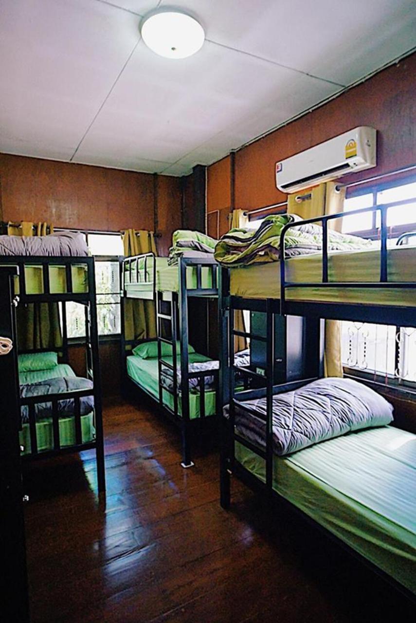 Oh My Bed Chiang Mai Hostel Exterior foto